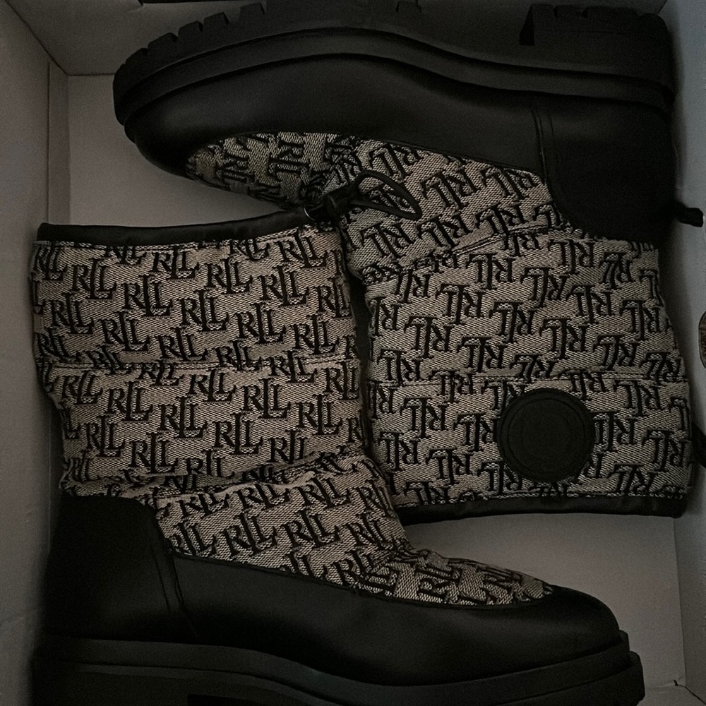Insulated women Ralph Lauren polo boots
